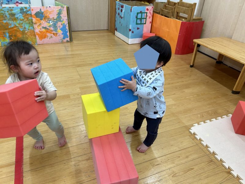 雨の日の室内遊びアリス保育園 園便り
