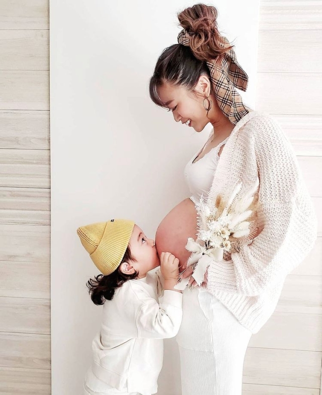 マタニティフォトをスマホでセルフ撮影してみた！お金をかけずに思い出を残そうふぁみめも