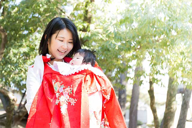 お宮参りの 祖父母 やごきょうだいの服装は？おしゃれな写真ならフォトファクトリーラルPHOTOFACTORY LAR