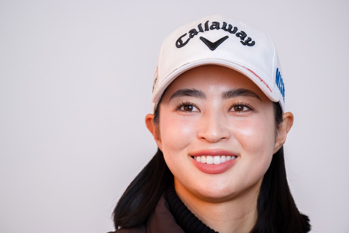 柏原明日架、ツアー３勝目 寺岡沙弥香に１打差 : 読売新聞