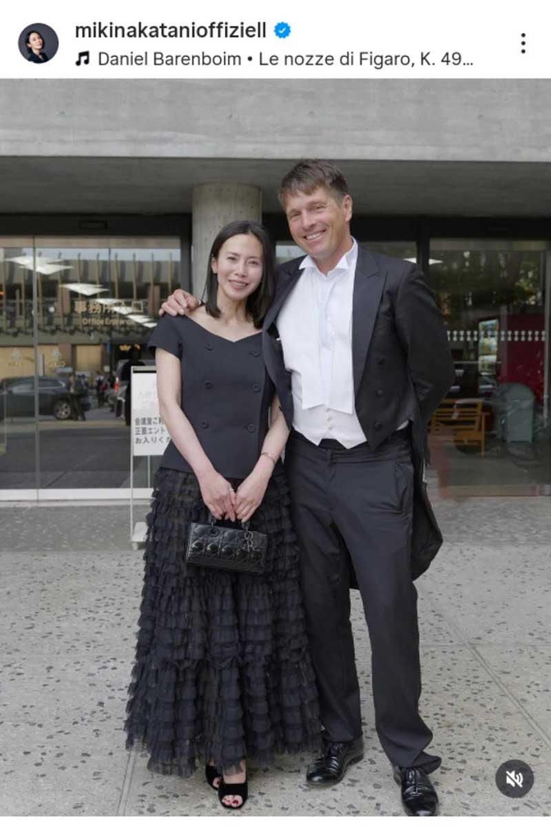 今日の投稿は素敵なおふたりのカップルフォト プロポーズフォト彼氏さんからプロポーズの写真を撮って欲しいということから始まった今回の撮影📸撮影当日は寒い中お2人が楽しみながら長時間頑張ってくれたおかげでいい写真が沢山撮れた📸 プロポーズの瞬間は