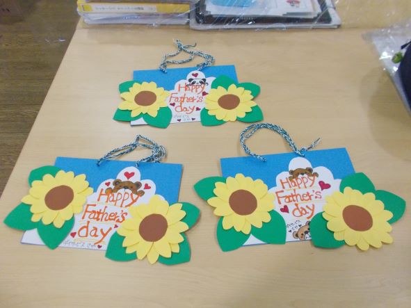 父の日のプレゼント デイサービス中尾別邸– 福岡市南区・宗像市の訪問介護、居宅介護、通所介護ならグリーンケアへ