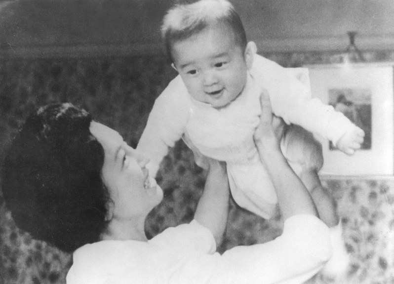 上皇后美智子様 御結婚の日のお母様とのお写真 美智子さま