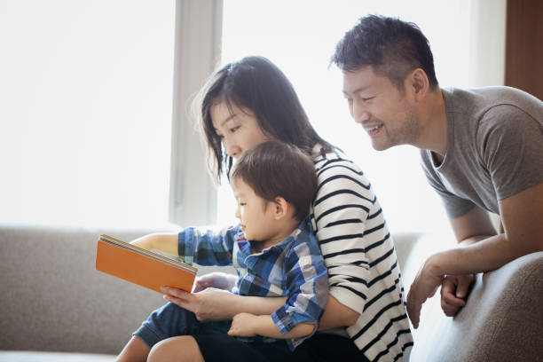 母と父と兄弟のイラスト素材16714913- PIXTA