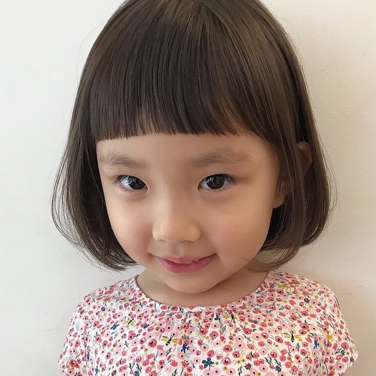 自宅で子供のカットに挑戦！可愛いボブスタイルの切り方！女の子編
