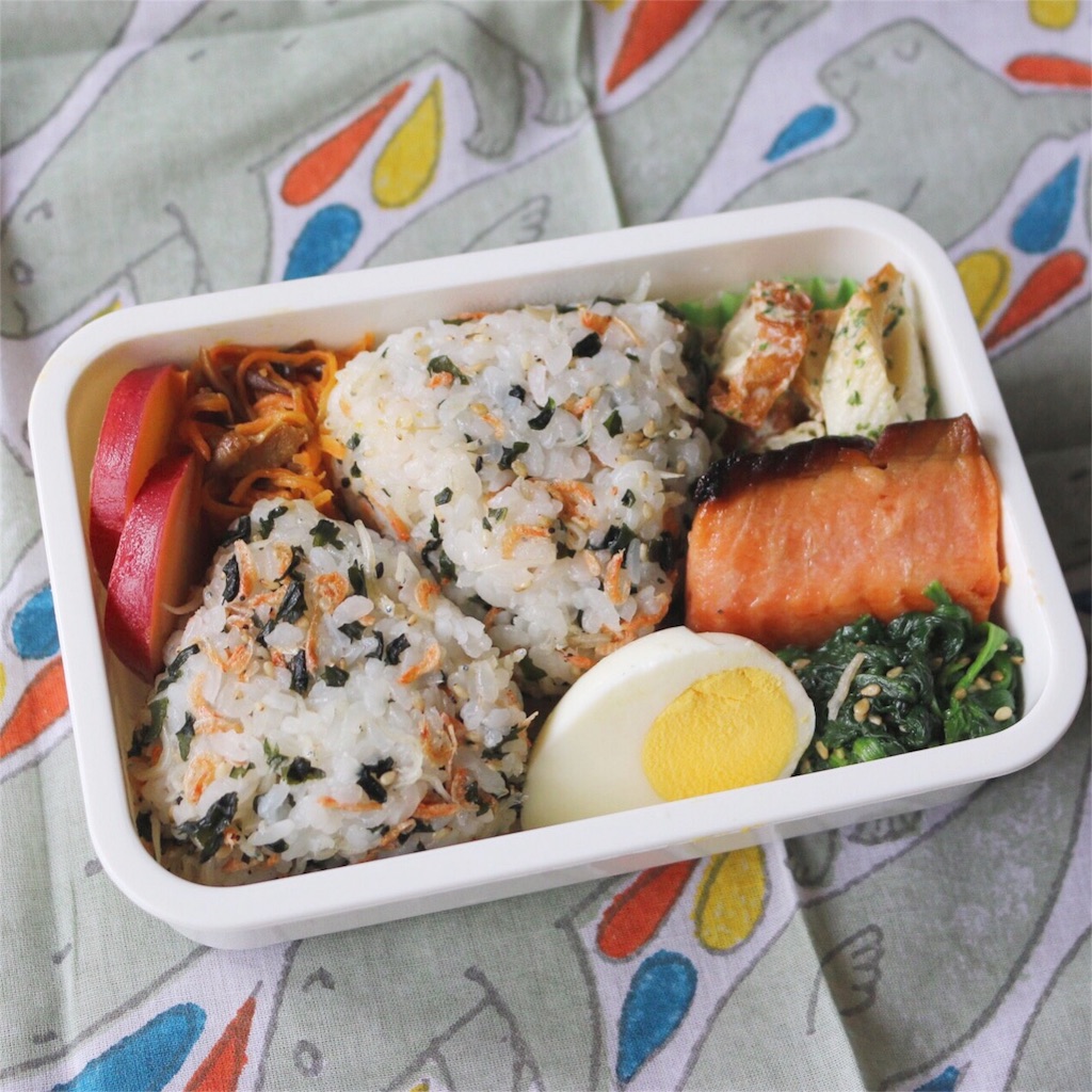 子どもの弁当の詰め方コツは？弁当箱の選び方のコツ・栄養バランスを栄養士が解説
