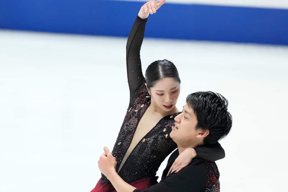 躍進りくりゅうペアは「とても特別」 夫婦で支える海外コーチが感慨「1年半の結果だ」THE ANSWER