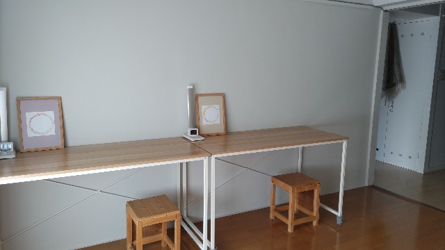 ◀︎過去の投稿はコチラです 友人を招くと、必ずビックリされます！ 「引越し直後？」 「おもちゃどこ？」 「カバンは？」 「旅行荷物それだけ？」「ゴミ箱は？」 「本当に住んでる？」 ミニマリストあるあるなのかもしれません。 自宅に招いた後、 「刺激を受けて、色々