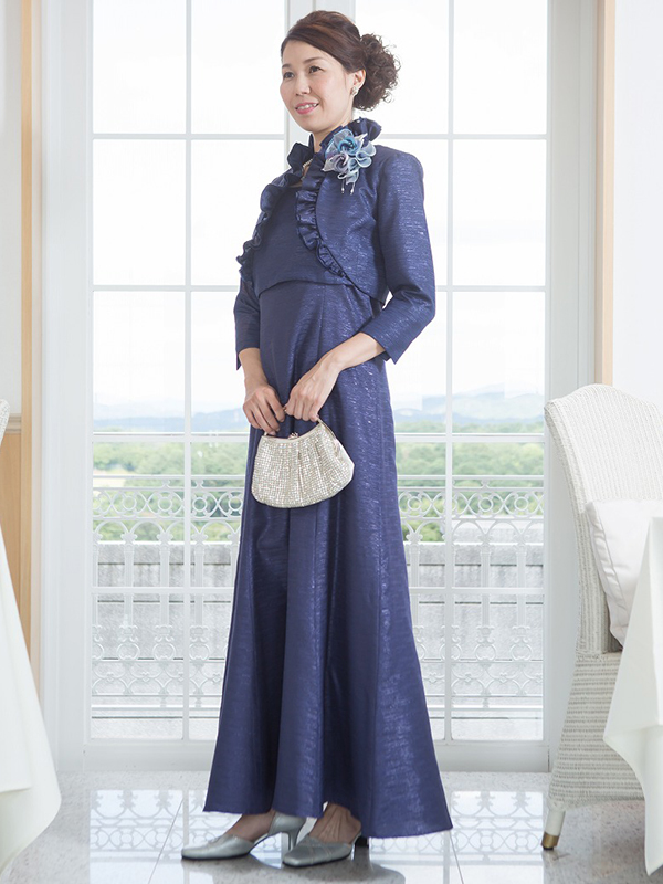 結婚式新郎母式服 親衣裳”選びの極意は「両家のバランス」と「