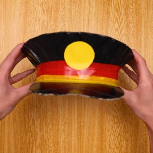 車掌さんの帽子の作り方。100円画用紙×2枚。 - あーるのあーだこーで