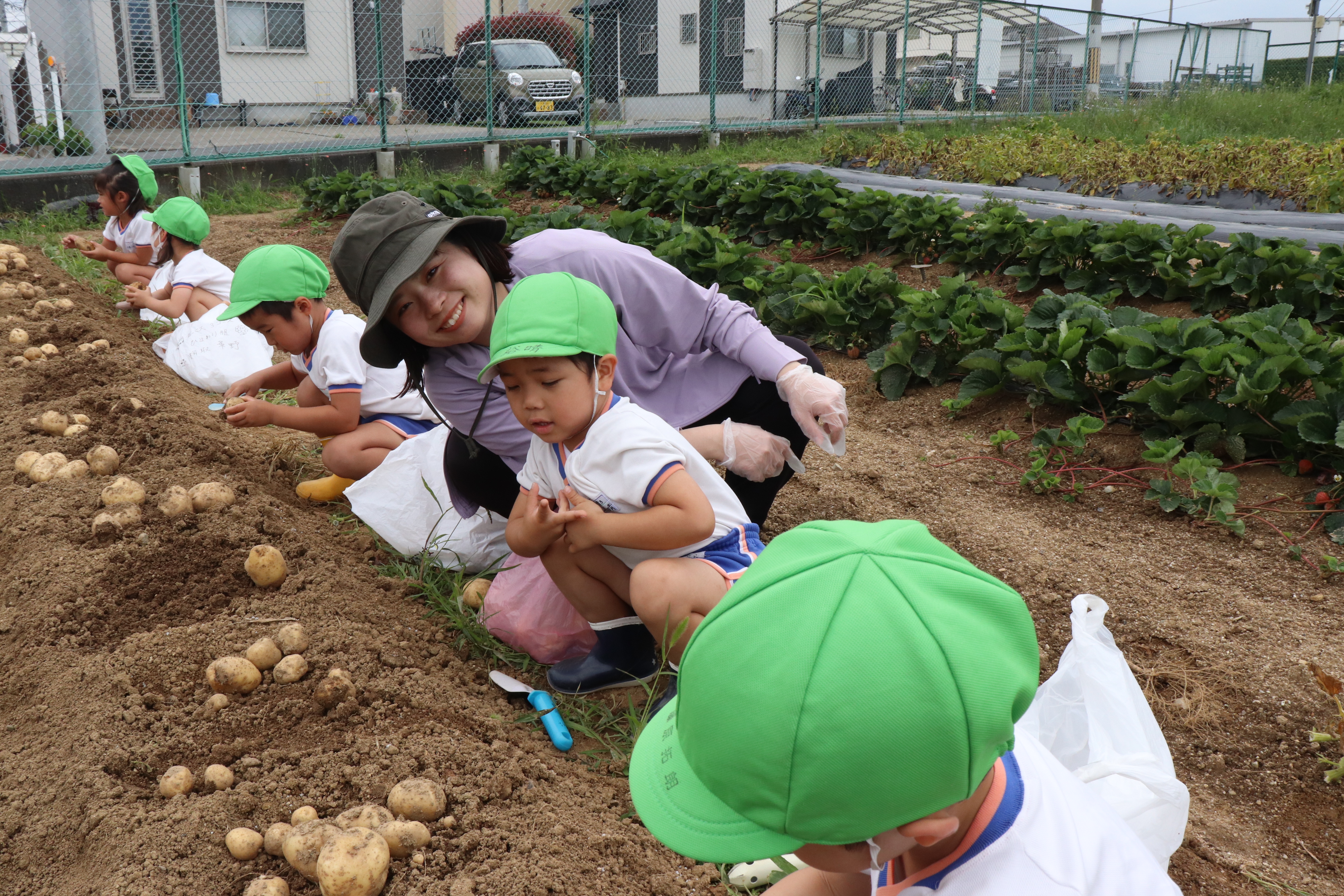 SnowManゆり組 って何?由来や尊すぎるエピソード3選!不仲説についても解説 - rico blog