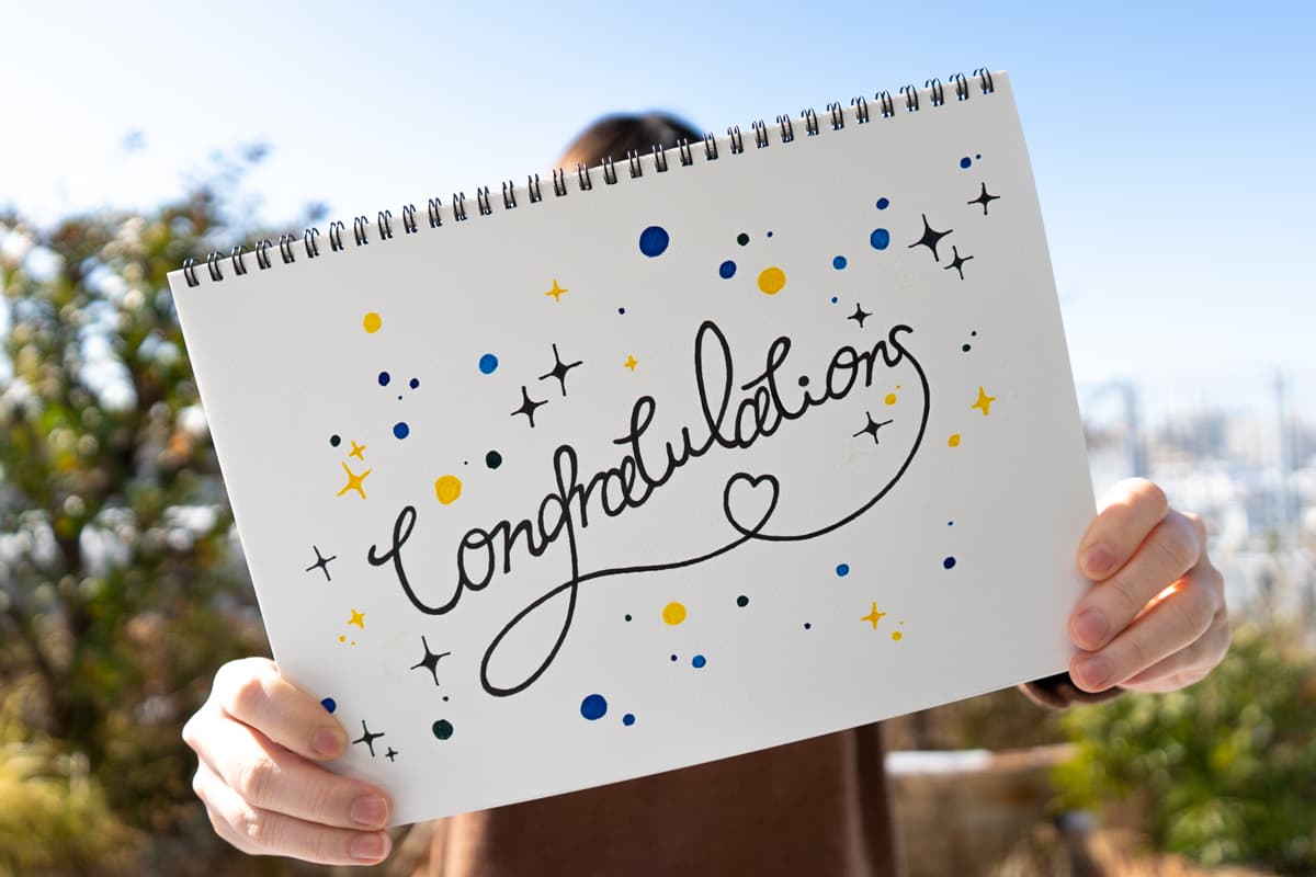 余興ムービー「スケッチブックリレーメッセージ」プランつたえるウェディング