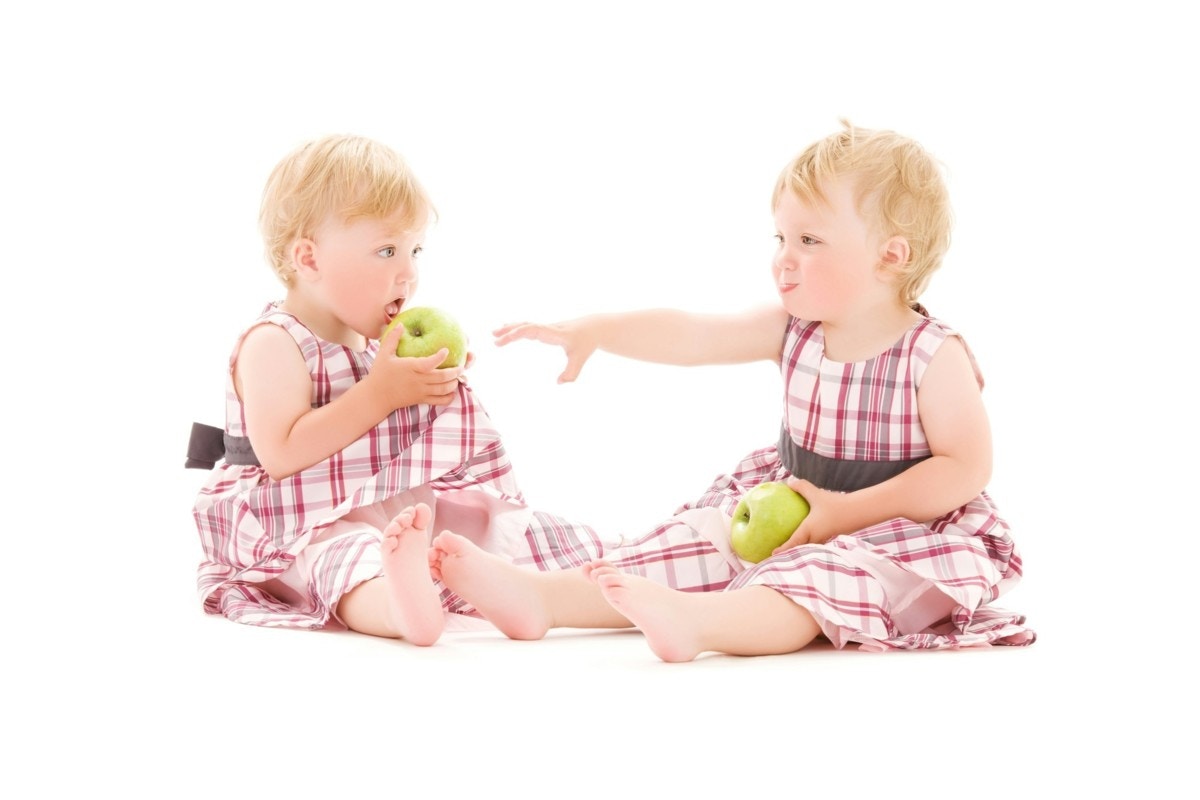 双子」のアイデア 40 件双子, 赤ちゃん, 可愛い赤ちゃん