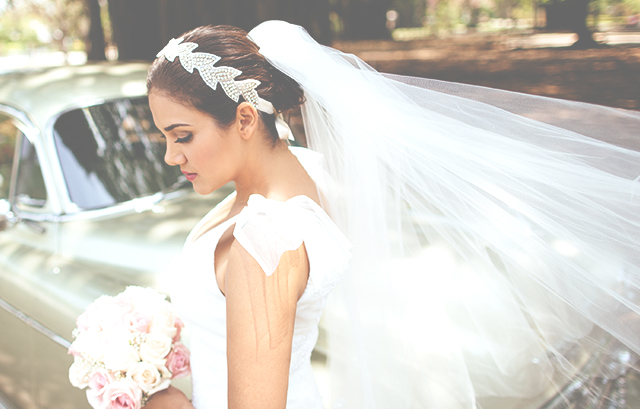 サロンに行かなくてもできる「大人の結婚式向けセルフヘアアレンジ」 外ハネオールバックCLASSY. クラッシィ