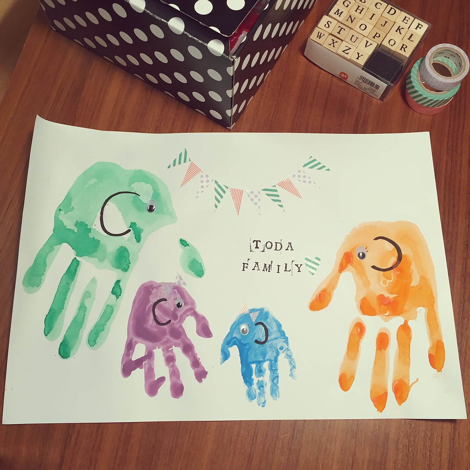 家族手形♡家族ツリー手形足形アート ✳︎petaritte✳︎