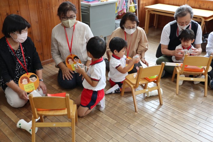 しろぐみ 祖父母参観幼保連携型認定こども園 エールこども園
