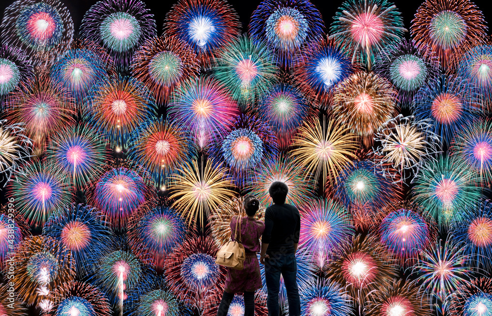 花火大会デートで彼の心をグッと掴む成功方法！簡単な恋愛テクを紹介女性の恋愛や出会いを応援する恋活ノウハウ・トレンド情報サイトハッピーライフウーマン