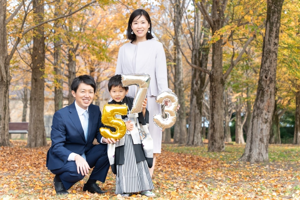 七五三の前撮り 親の服装はこれで完璧！おすすめの服装とNGスタイルを紹介 - 七五三,成人式,フォトウエディングの撮影なら阿部写真舘 茨城プレイアトレ土浦店へお任せ