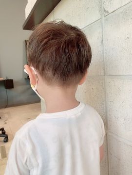 刈り上げする人の横で刈り上げする人'：2019年4月7日カライング ing のブログホットペッパービューティ