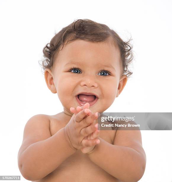 パチパチしてる！？かわいすぎる赤ちゃんの真似っ子＆きっかけエピソード - ninaru ポッケ ニナル ポッケ