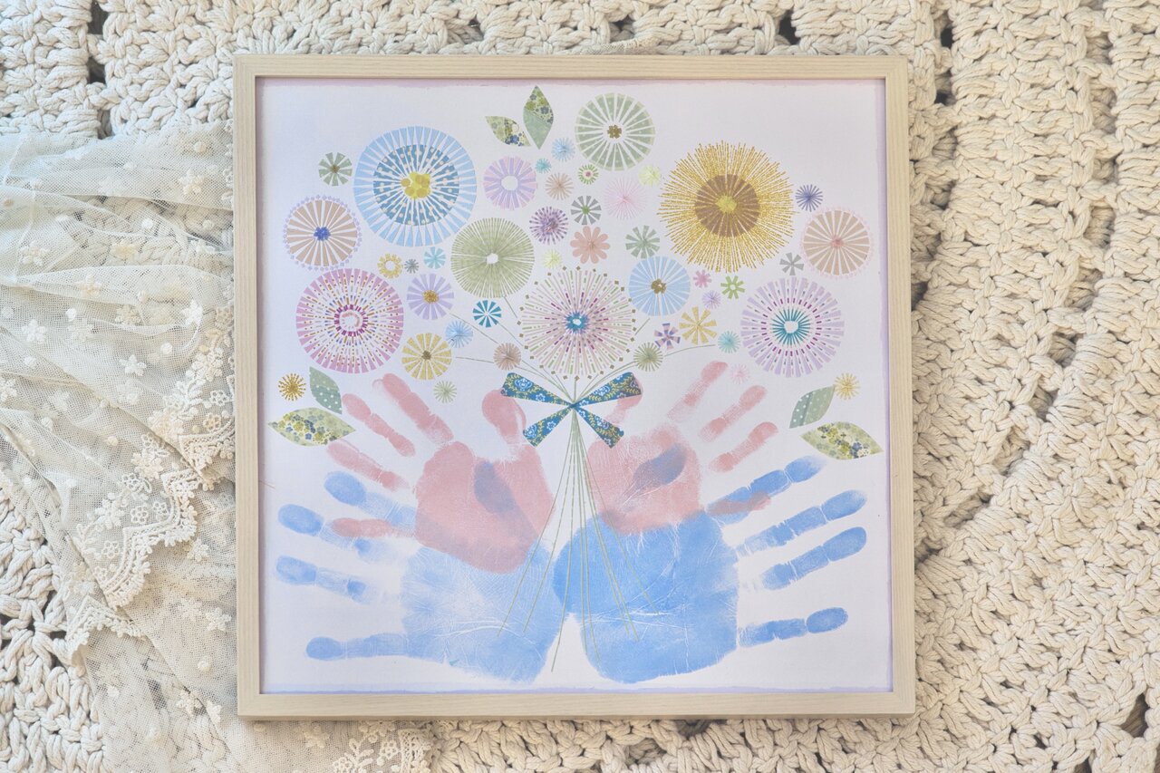 手形アート家族写真*A3 B4ポスター＊命名書 手形足形 名入れメッセージで出産内祝いにも*フレーム付 兄弟姉妹1歳2歳3歳4歳5歳6歳7歳8歳9歳10歳100日記念ハーフバースデー-長期休店中 手形足形アート専門店Minato.＊スマホ写真で簡単オーダーminne byGMOペパボ