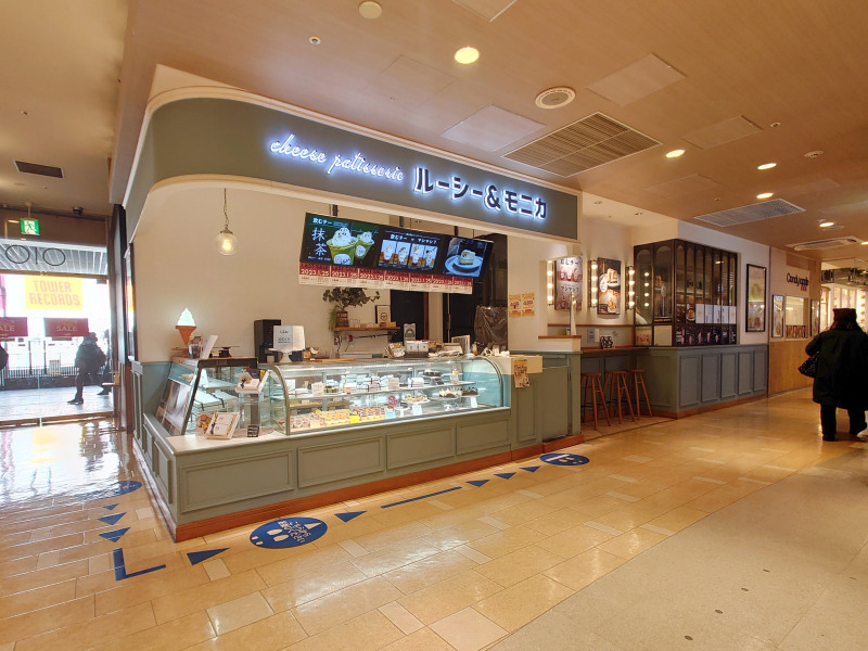 ありがとう』 14年間日本のソフトボールの普及、発展、多くの財産を残してくれたモニカ.アボットさん『感謝』しかないです。日本のファンに最後の2イニング、ピッチングを披露して最後のマウンドになりました。又結婚後、7か月のベービーと応援に来てくれたナターシャ