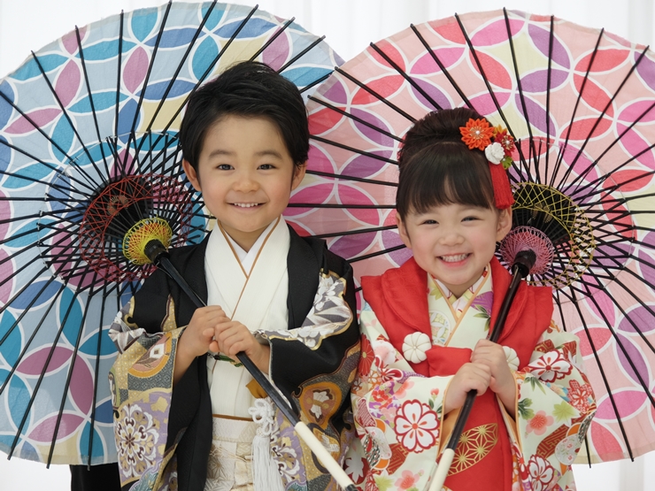 七五三の付き添い姉兄の服装は?上の子の服装に注意するべきポイントとは? - さっこスタイル