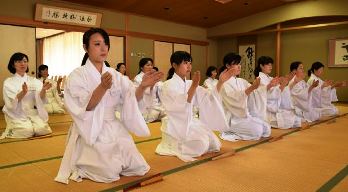 女性神主の、その志に魅せられて - 三重県に暮らす・旅するWEBマガジン-OTONAMIE オトナミエ