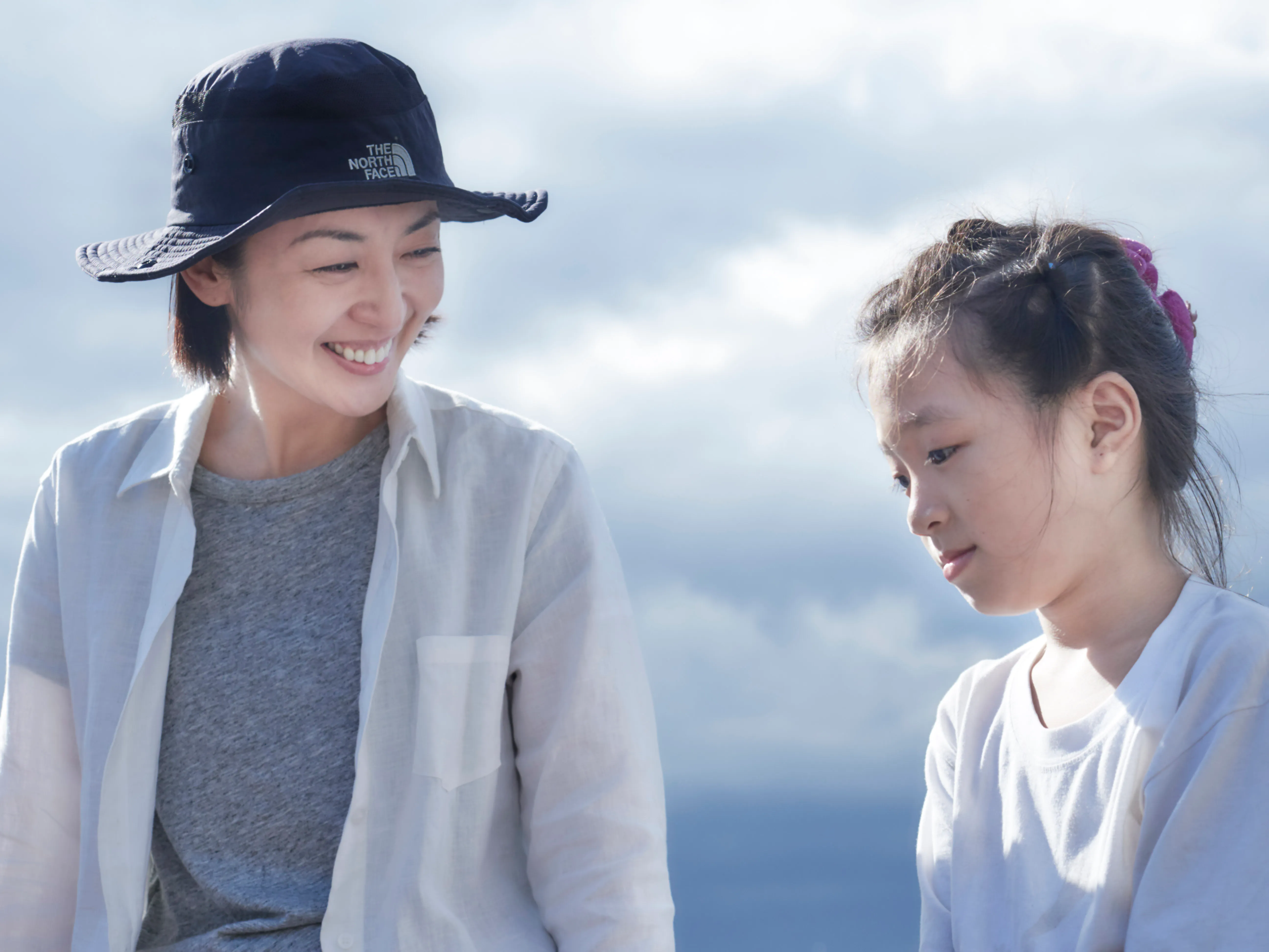 酒井美紀さん「無力な自分に愕然とした私が見つけた、自分にできること」 – STORYストーリィオフィシャルサイト