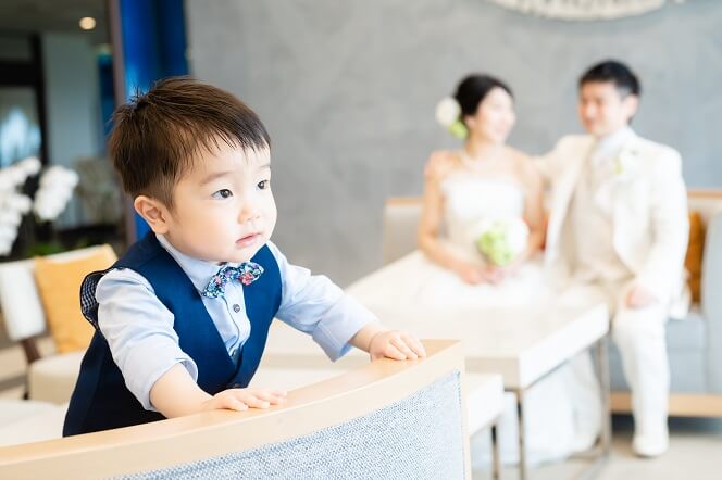 子育て 生後6ヶ月未満の子連れで結婚式参列！持ち物や服装を要チェック！ - かっちゃんのライフイベント備忘録