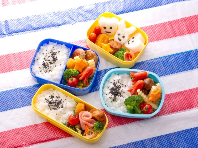 秋の遠足～お弁当給食～アソシエブログ