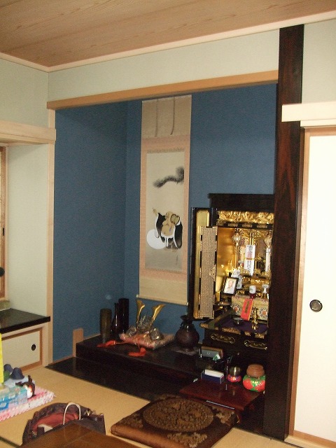 床の間と仏間ぶつえいどう