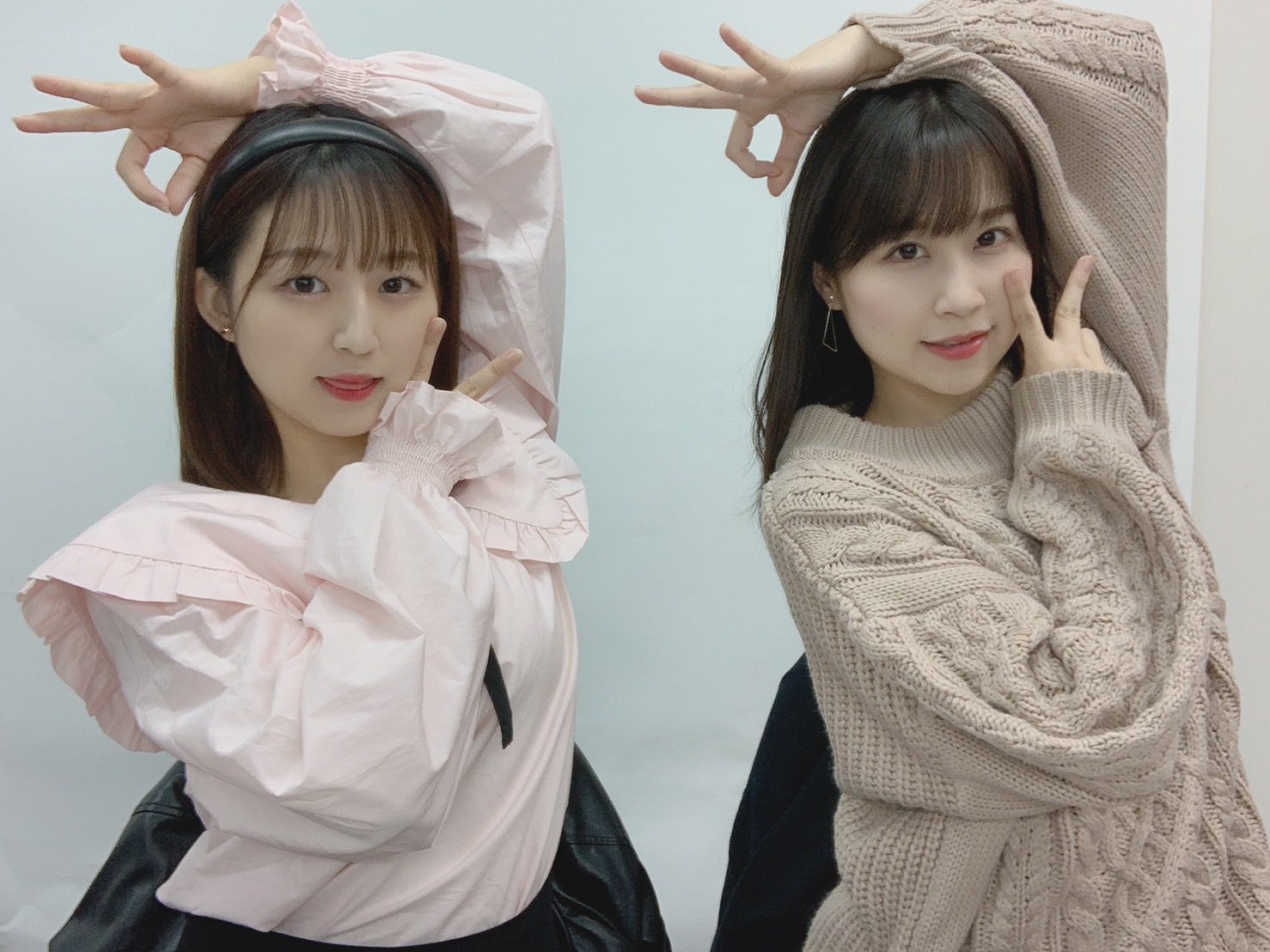 D-55：キュンがあふれる指ハート♡ワンポイントアレンジデザインクラスTシャツ・オリジナルTシャツを早い激安作成プリントメディア