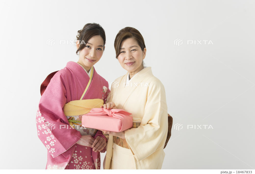 年賀状の文例：一般年賀状・宛先別年賀状の文例・例文、被災地への年賀状・見舞状、ビジネス年賀状の文例・例文、年賀状に使える俳句「年賀状 ・暑中見舞いドットコム」2025年・令和7年巳年 みどし・へびどし 版