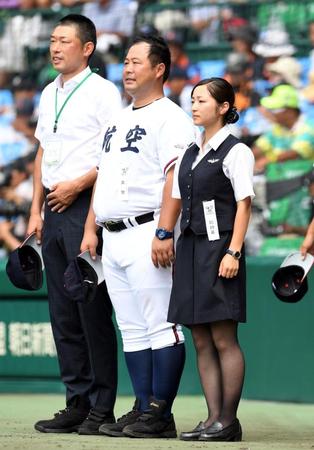 高校野球7日目 三重高校のマネージャーと応援団が可愛いと話題「マネみんなかわいい、学ラン着た女の子かわいい」 甲子園まとめ部