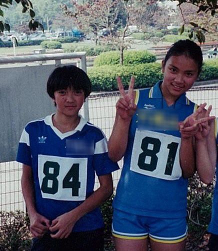 秋元才加：ドレス姿でエレガントに 第1子出産後、初の公の場 夫は人気ラッパー - 毎日キレイ