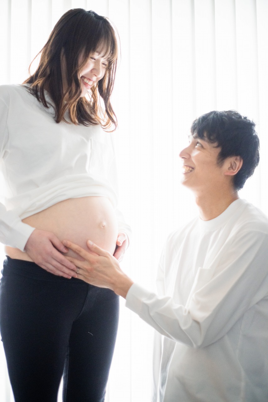 セルフでマタニティフォトをすてきに撮るには？3つのコツをチェックしようLOVEGRAPH Journal