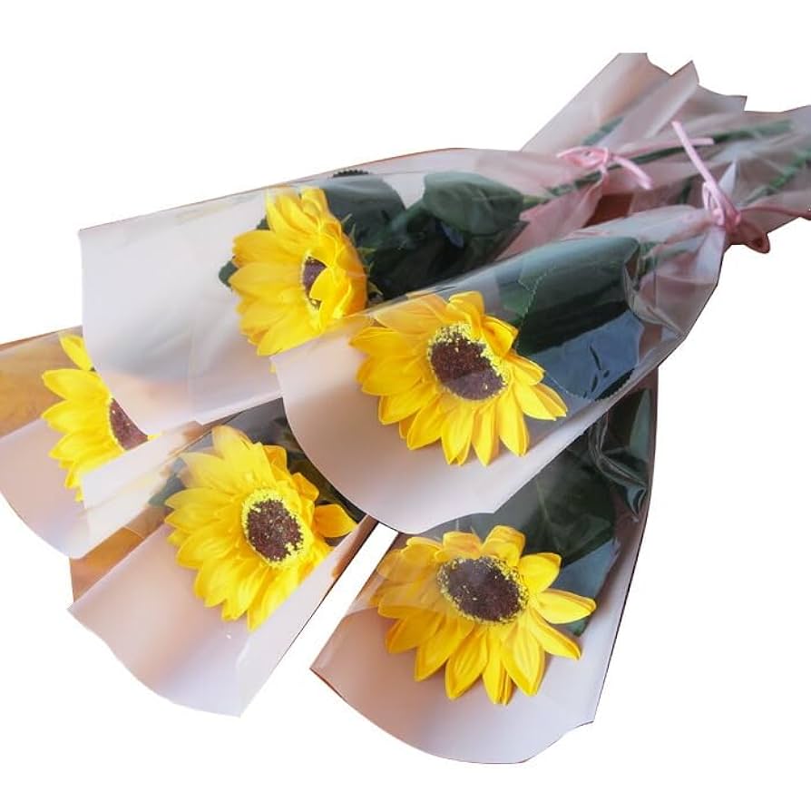 卒業式は花束でお祝い!卒業する先輩へ贈るプレゼントの花はこれ!卒アルペディア – 卒業 卒園アルバム作りのアイデア辞典