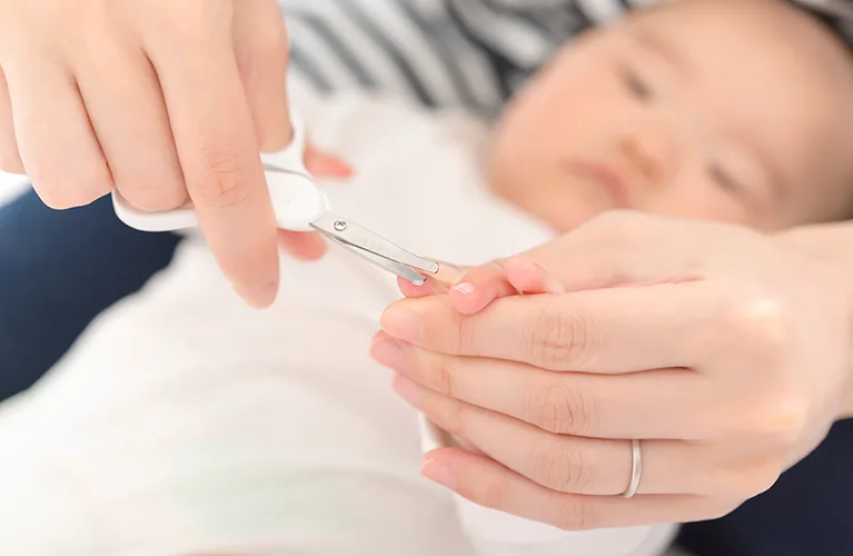 赤ちゃんのバイバイはいつから?楽しく練習する方法ベビリナ