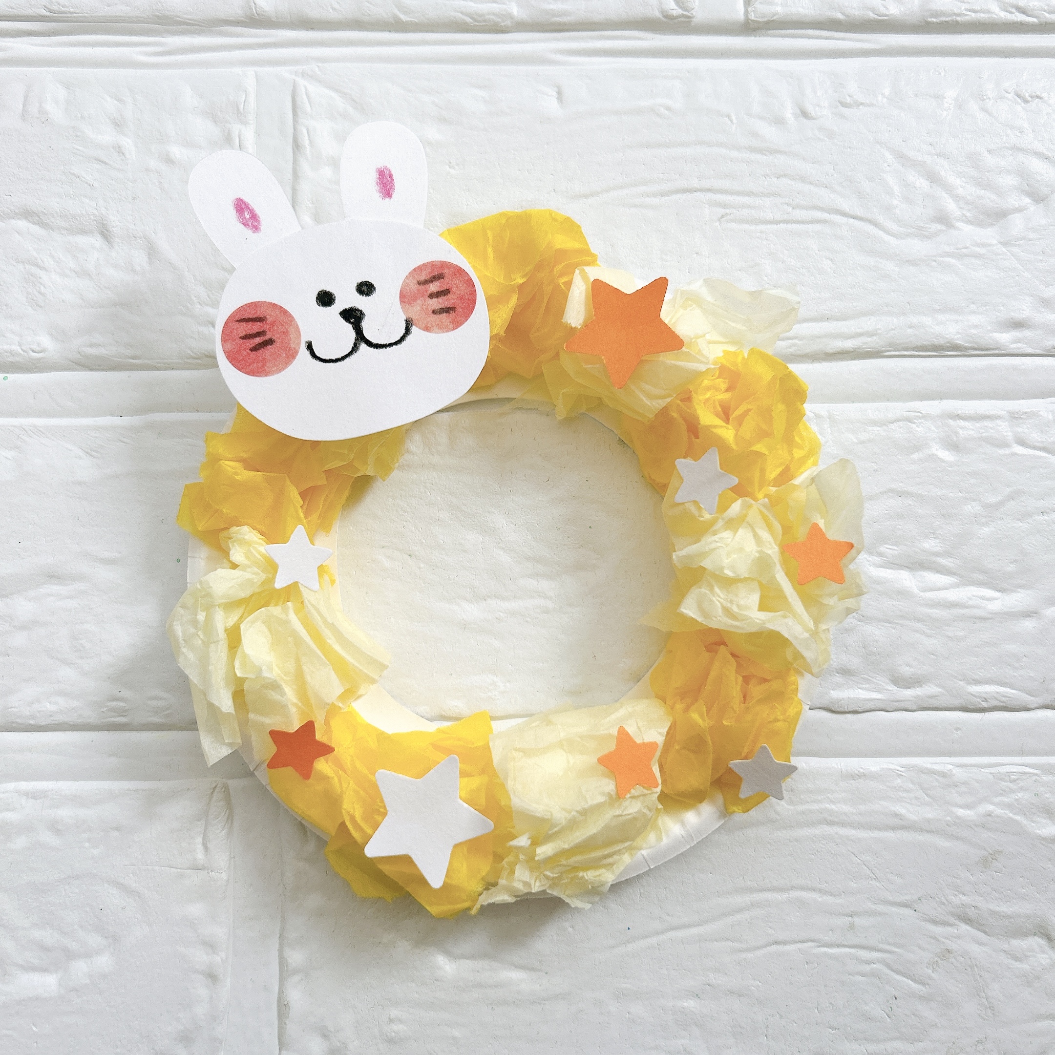 特集 秋にピッタリの「きのこ」製作！ 乳児・幼児別のアイディア保育士を応援する情報サイト 保育と暮らしをすこやかに ほいくらし