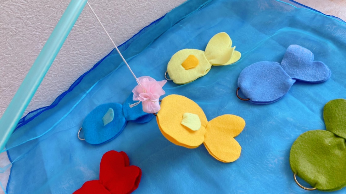 赤ちゃんの幼稚園 DIY おもちゃフェルト静かな本研究動物番号フェルト本のおもちゃ