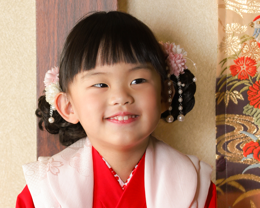 七五三3歳におすすめの髪型 ふんわりツインお団子コラム 武蔵野創寫舘