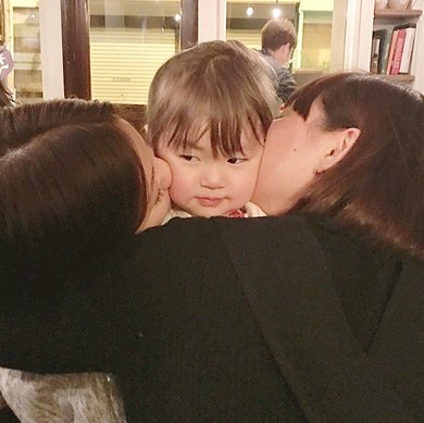 坂本龍一さんの初孫が「かわいい」と反響 長女の坂本美雨が娘と２ショット披露「いい写真」 - スポーツ報知