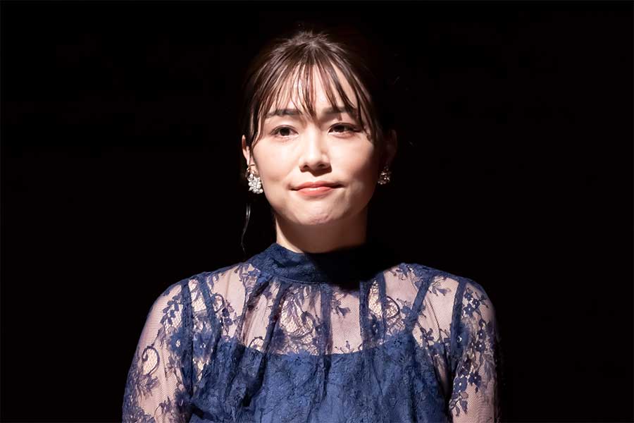 美男美女夫婦の家族写真 元フジテレビアナ本田朋子 41歳 さん特別カット集＜夫はプロバスケ五十嵐圭選手＞ – STORYストーリィオフィシャルサイト