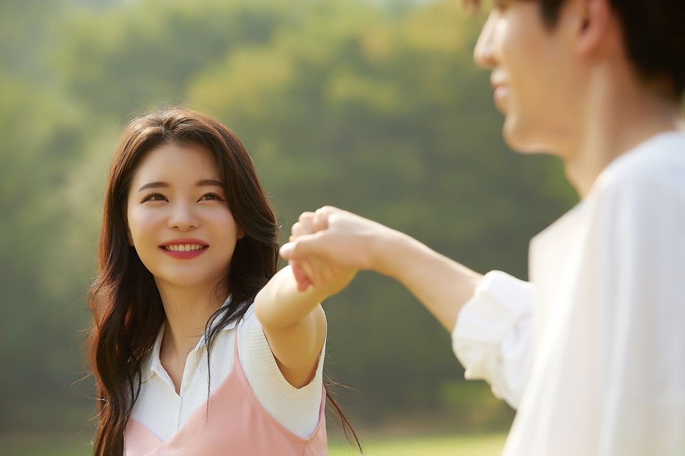 恋人つなぎ」の写真素材282件の無料イラスト画像Adobe Stock