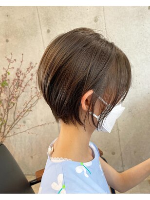 卒業式のヘアスタイル総特集大学生〜小学生までの髪型実例15選をご紹介