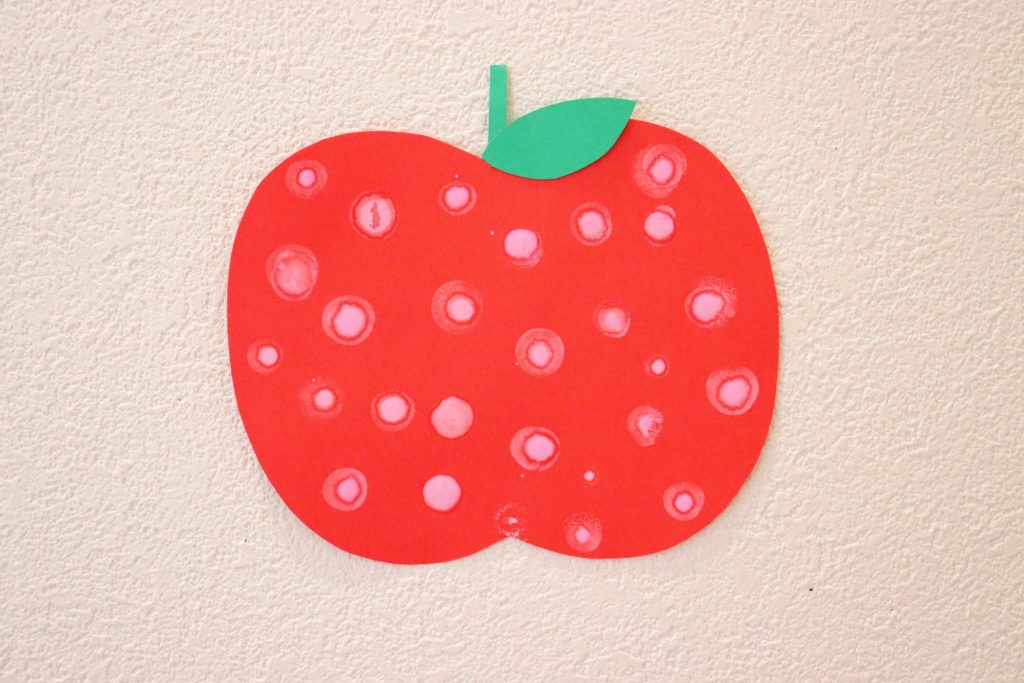 秋製作 1歳児におすすめ！ 食欲の秋にピッタリのおいしい食べ物保育士を応援する情報サイト 保育と暮らしをすこやかに ほいくらし