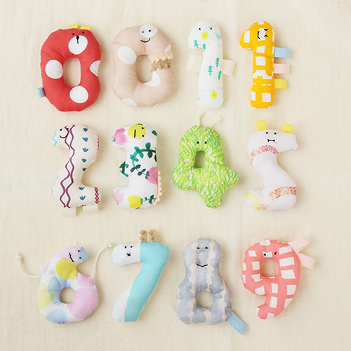 100均アイテムでつくれる☆プチプラでうれしい赤ちゃんスペースづくりRoomClip mag暮らしとインテリアのwebマガジン