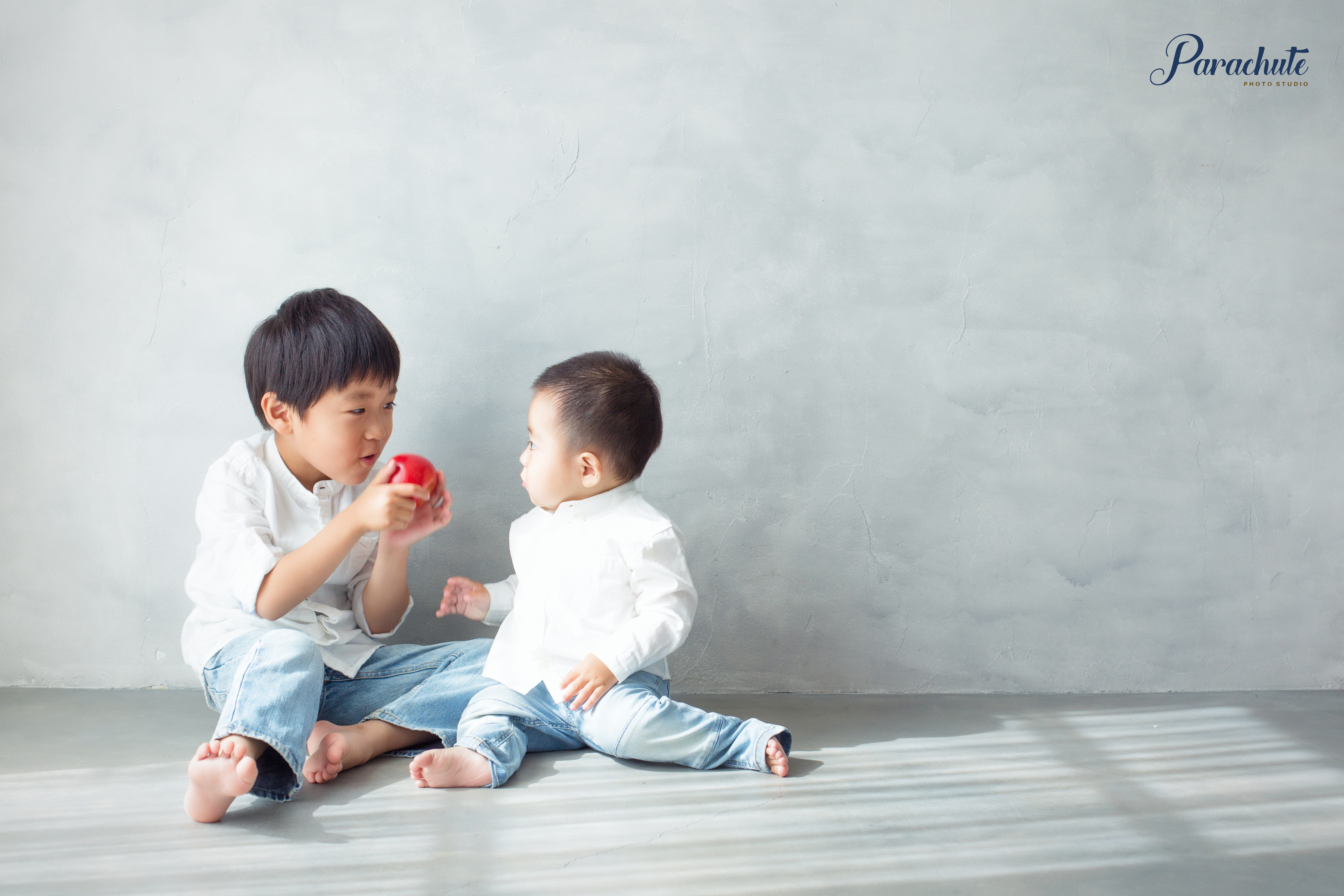 兄弟・姉妹写真を可愛く撮る!Photo Like Kids フォトライクキッズ