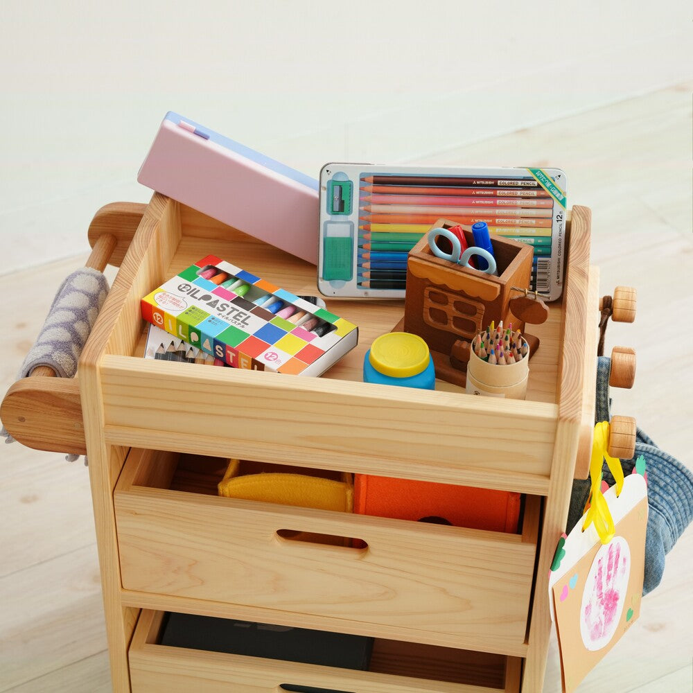 子どものおもちゃスペースに、工作コーナーを作ってみたよ！ 子供のいる暮らし子供のいる生活おもちゃ収納子ども部屋作りTikTok